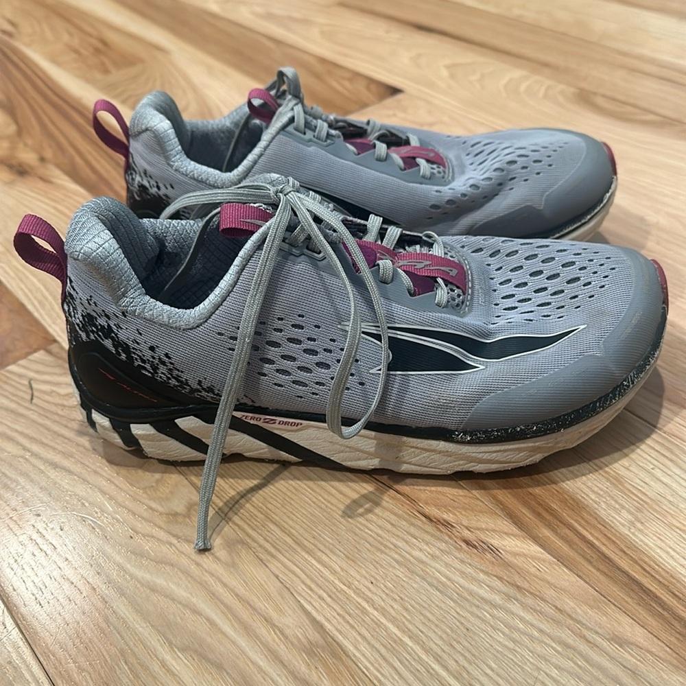 Altra Torin Gray and Purple Running Sneakers